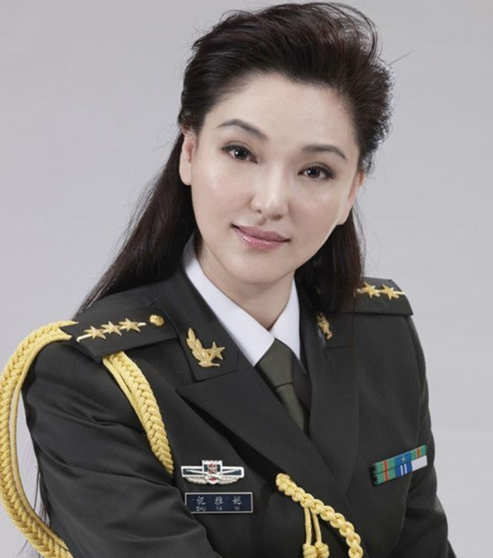 雅妮,军事节目主持人的风采,雅妮,军事节目主持人的魅力风采