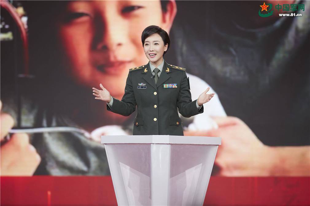 雅妮,军事节目主持人的风采,雅妮,军事节目主持人的魅力风采