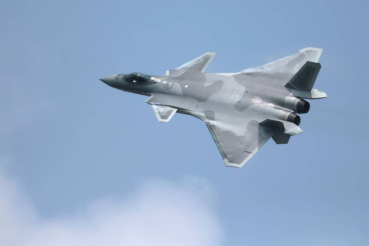 歼-18试飞高清视频,揭秘中国尖端战斗机的辉煌成就,歼-18试飞精彩瞬间,中国尖端战斗机辉煌成就揭秘