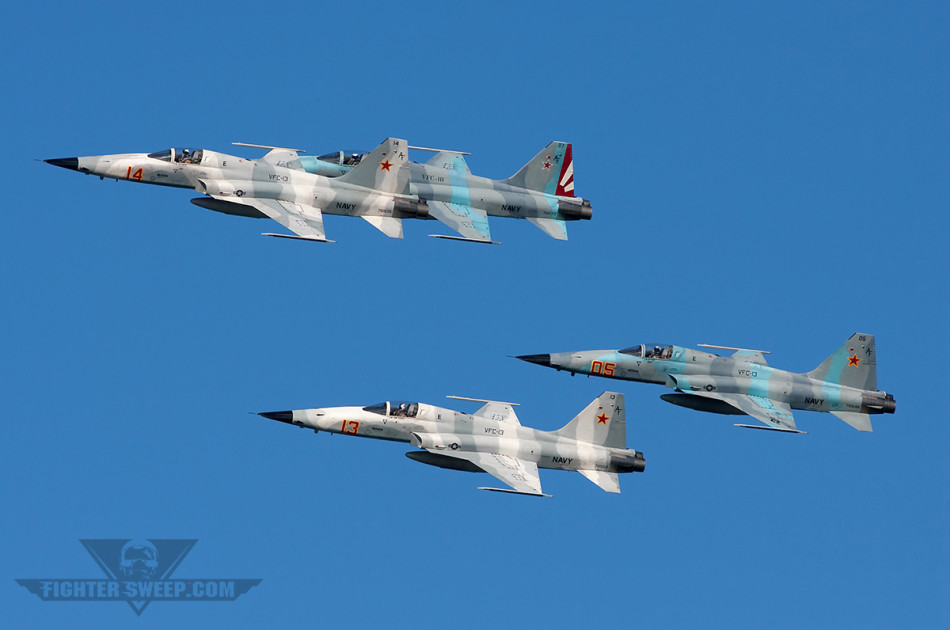 歼八战斗机的驾驶舱简介,歼八战斗机驾驶舱概览