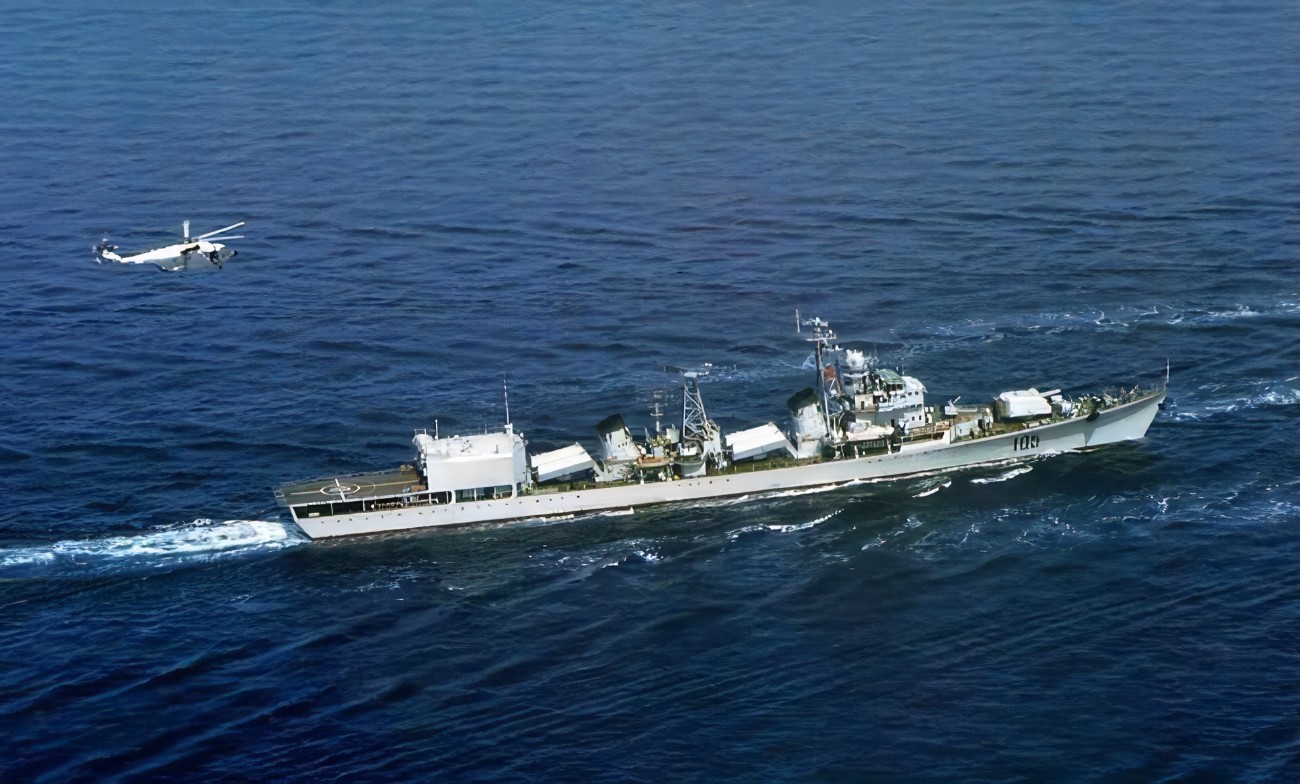 中国海军的骄傲,56型驱逐舰与051型驱逐舰,中国海军的骄傲,56型与051型驱逐舰的辉煌历程