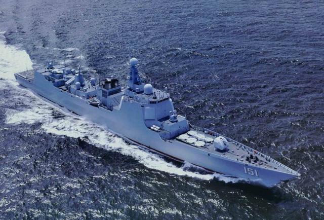 揭秘中国海军的利器,052D型导弹驱逐舰装备万发炮,揭秘中国海军利器,052D型导弹驱逐舰的万发炮装备