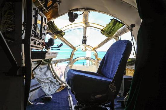 直18运输机舱内,探索现代化军用运输机的内部世界,探索现代化军用运输机内部世界,直-18运输机舱内揭秘