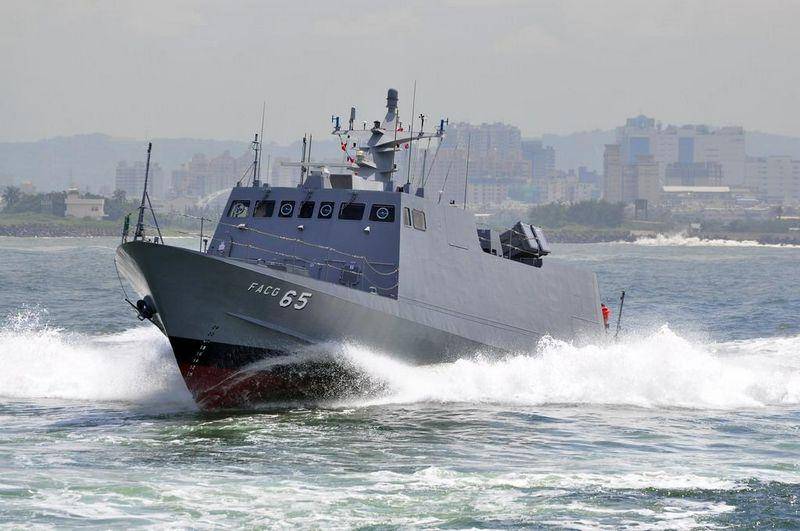 导弹快艇图片大全,揭示现代军事力量的速度与力量,导弹快艇图片集,展现现代军事力量的速度与力量风采