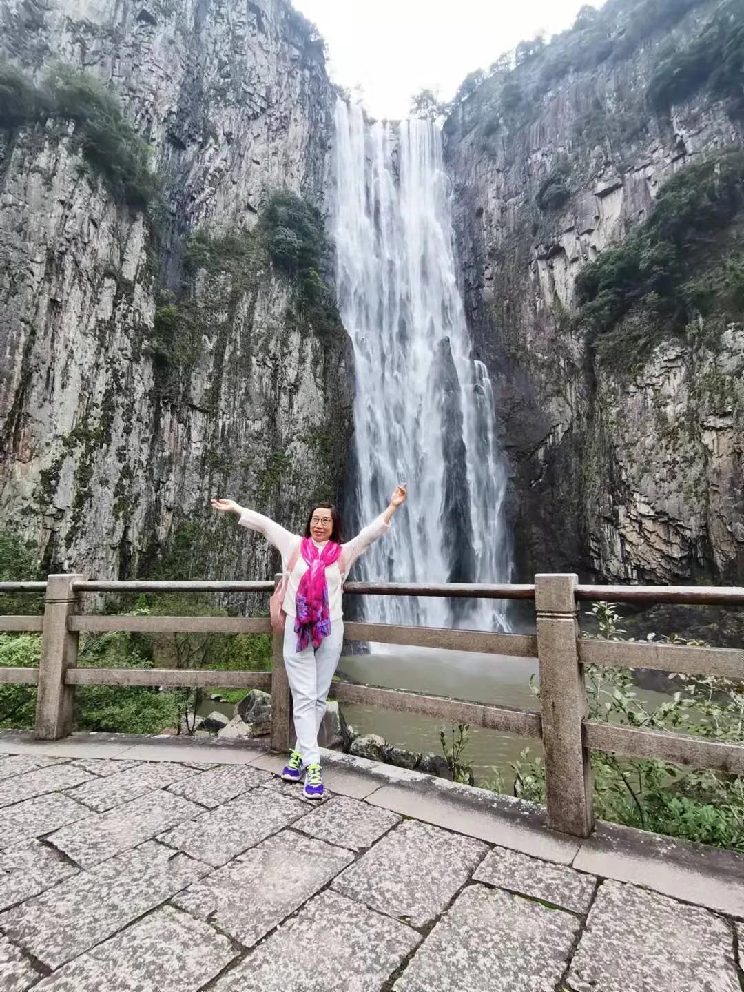 刘伯温与四肖选一肖的神秘数字之谜,刘伯温与神秘数字四肖选一揭晓之谜