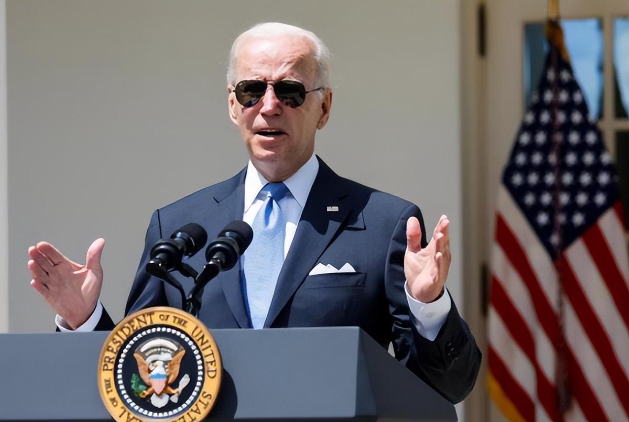 揭秘歼-15舰载战斗机实弹射击震撼画面,中国海军航空兵战力再升级,揭秘歼-15舰载战斗机实弹射击,中国海军航空兵战力飙升