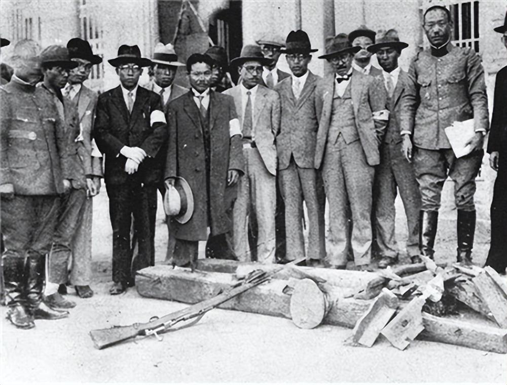 加特林手摇式机枪,历史、技术及其影响,加特林手摇机枪,历史、技术与影响探究