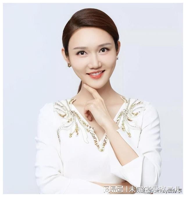 女主持人名单大全,璀璨闪耀的传媒之星,璀璨闪耀的女主持人名单大全,传媒界的璀璨之星