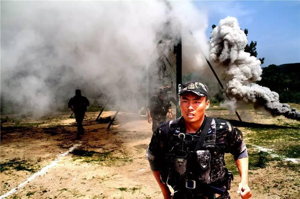 军旅人生,雷神出击,军旅人生,雷神出击的荣耀时刻